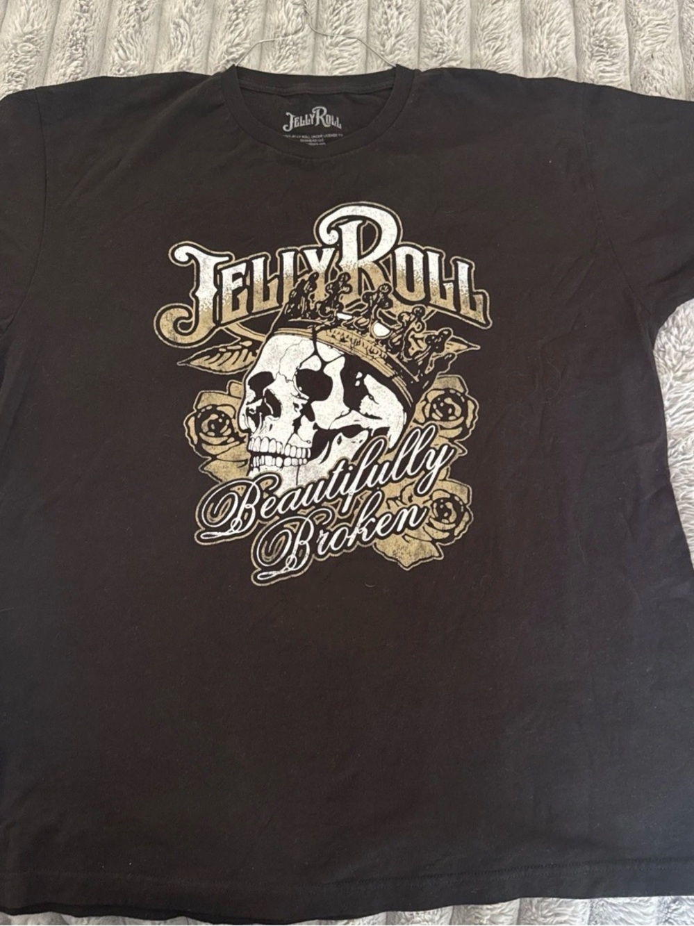 Jelly Roll Men’s Black Graphic Tee - "Beautifully Broken" Skull Design